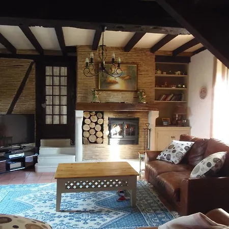 Gasthof Maison Des Arbres Cours-de-Pile