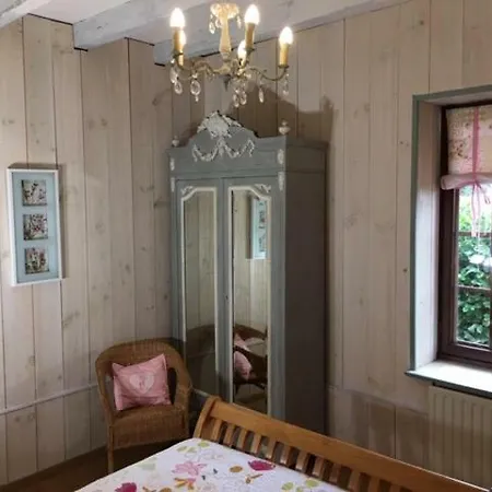 Maison Des Arbres Gæstehus *
